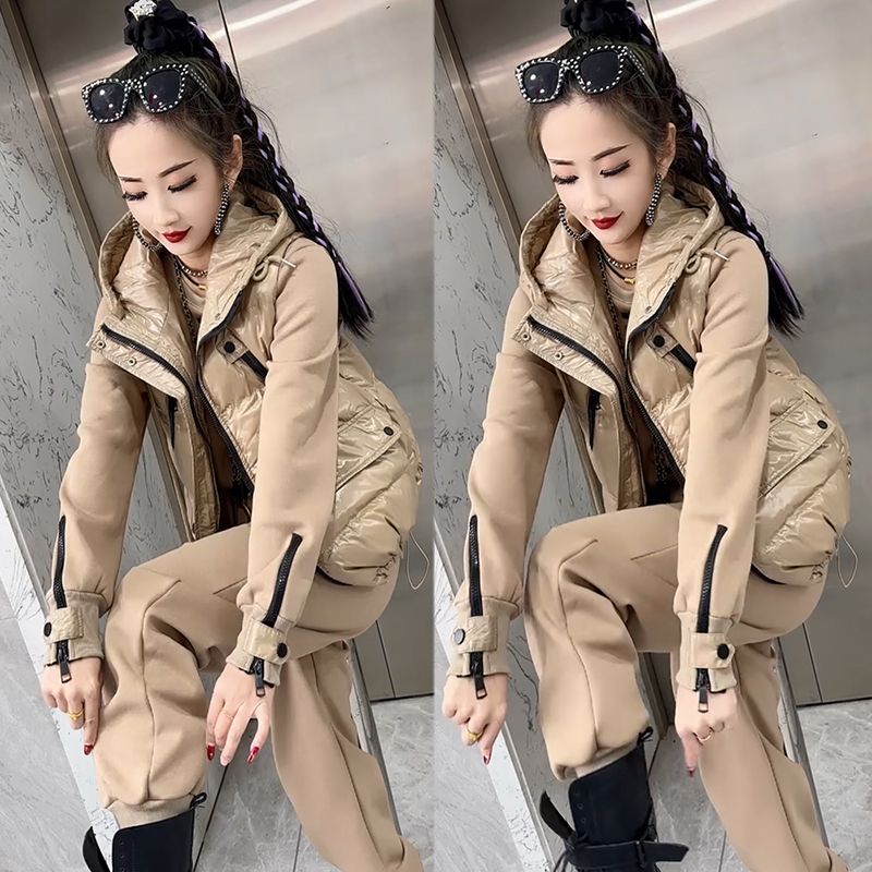 2024秋冬加绒加厚新款马甲卫衣套装女宽松气质大码遮肉简约三件套