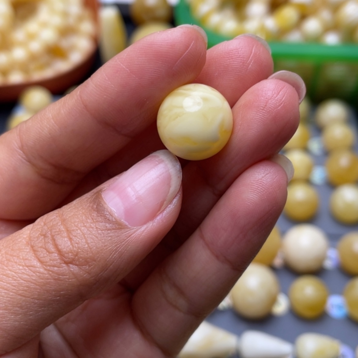 【闪购商品】琥珀珠宝奇石未镶嵌D**甲