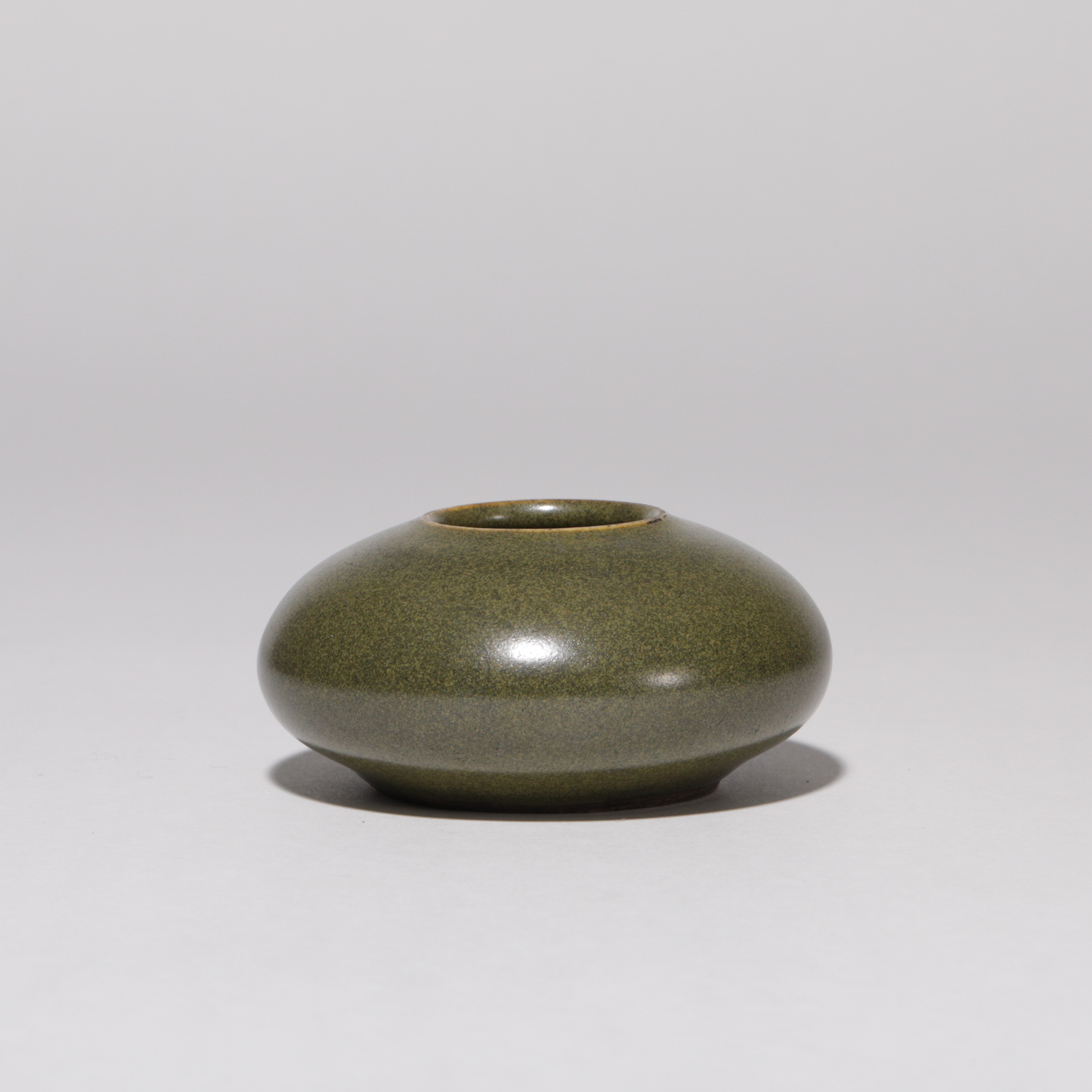 7156 清乾隆 茶叶末釉水盂