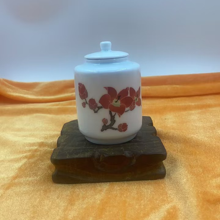 醴陵釉下五彩红叶茶叶罐