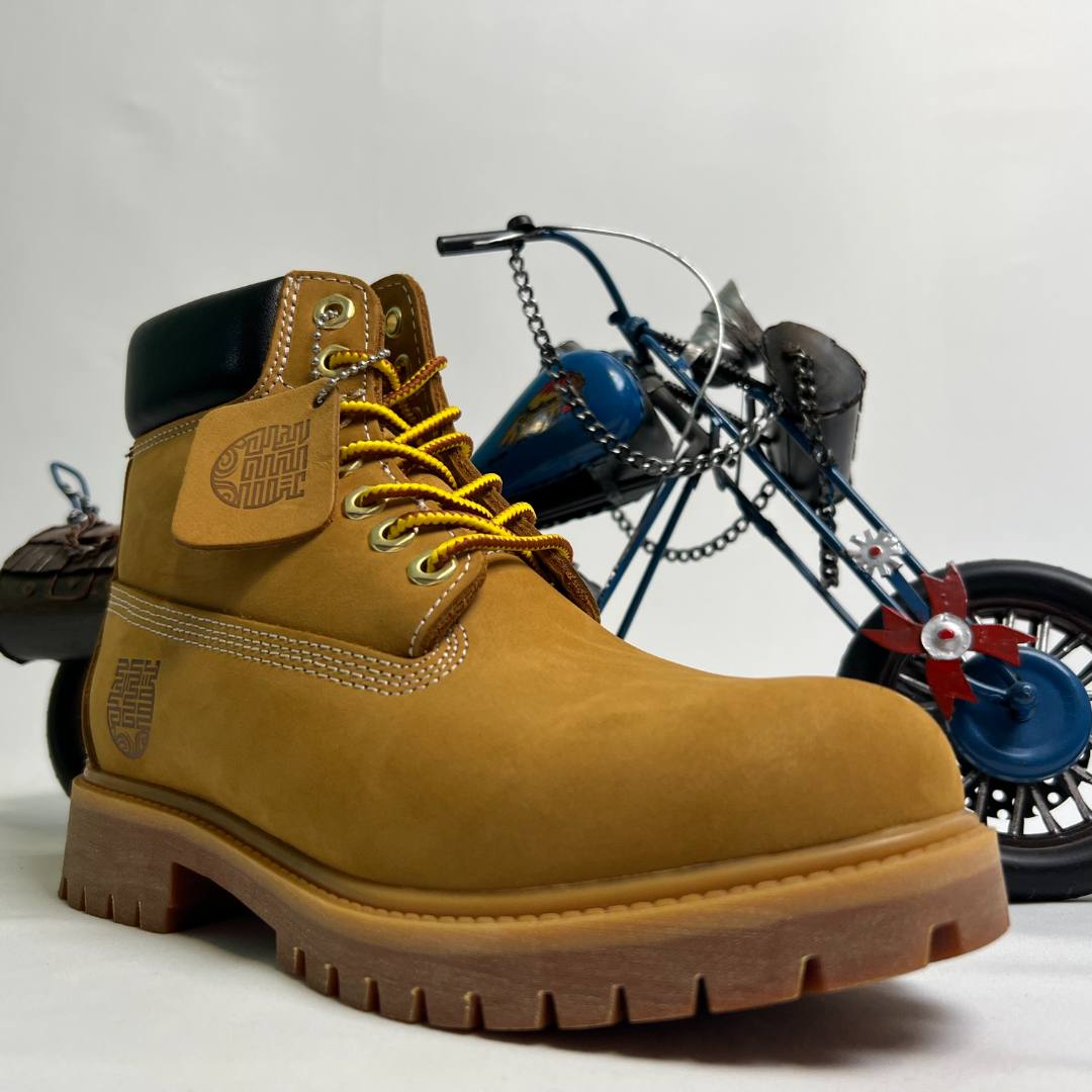 锡林高乐专属    爆款牛皮经典男女款大黄靴英伦风靴子0109