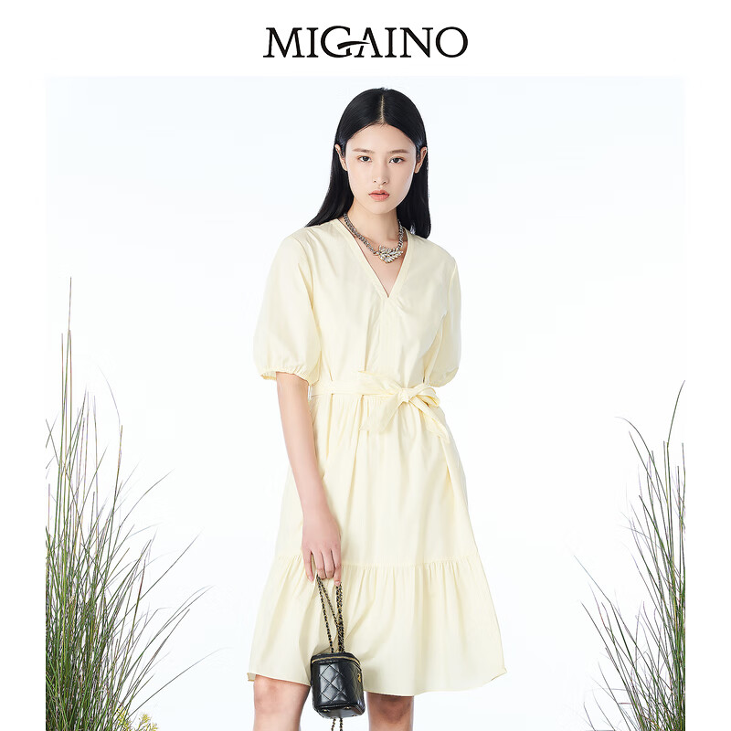 Migaino/曼娅奴设计感气质显瘦裙子时尚法式收腰连衣裙