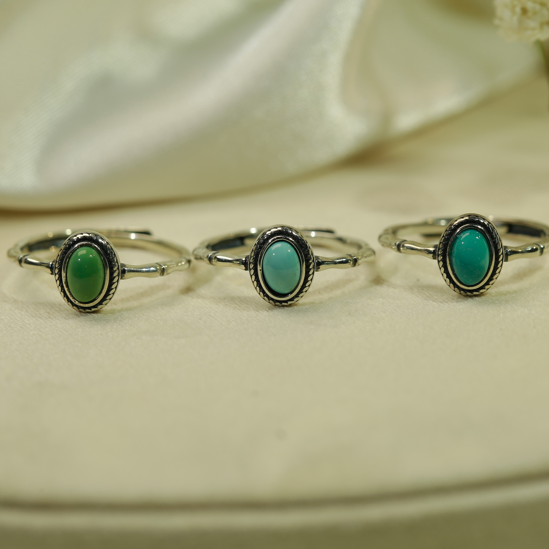 原矿湖北绿松石时尚个性百搭款戒指 多色多样性随机发一件