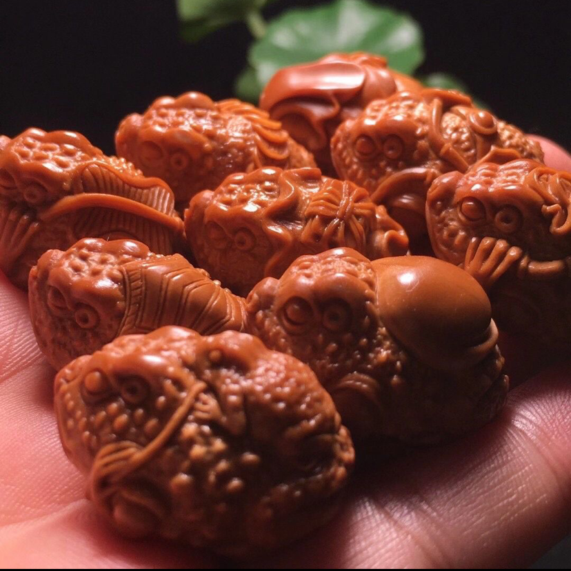 【八宝金蟾】2.0×2.7cm橄榄核雕手工 金蟾招财 生意人必备款