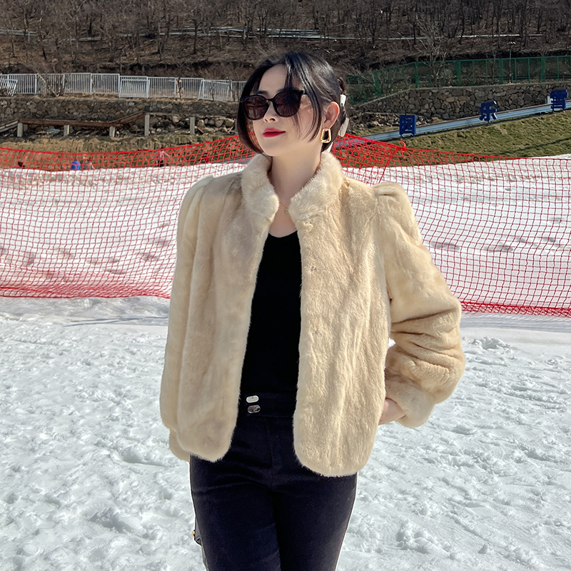 【伊兰佳人】豪门千金！2024海宁新款进口整貂立领年轻时尚女外套