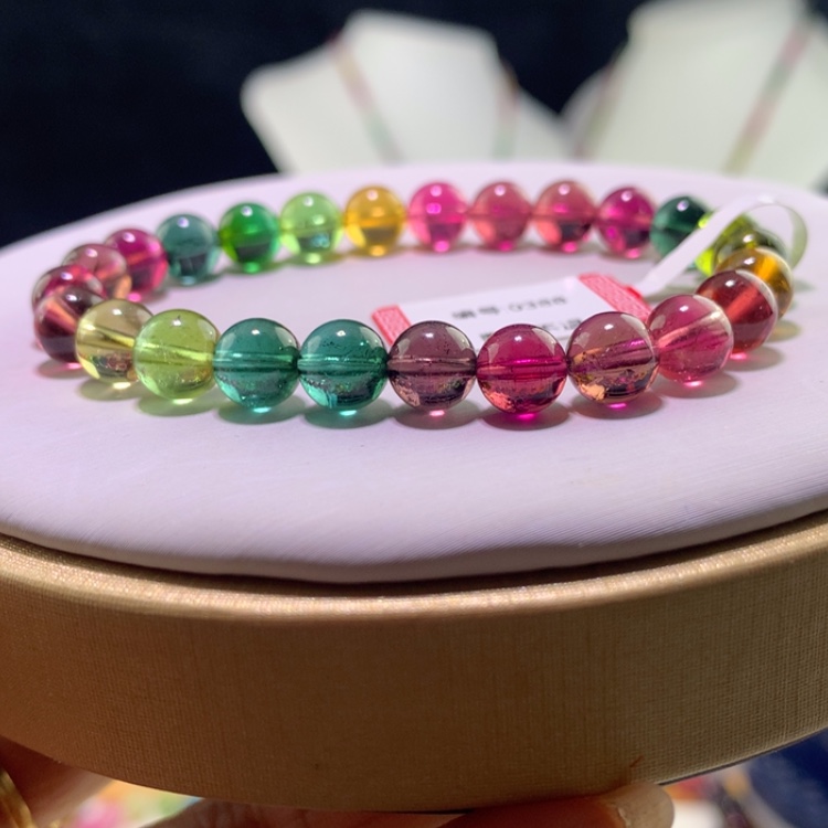 【闪购商品】碧玺手链未镶嵌掉****珠