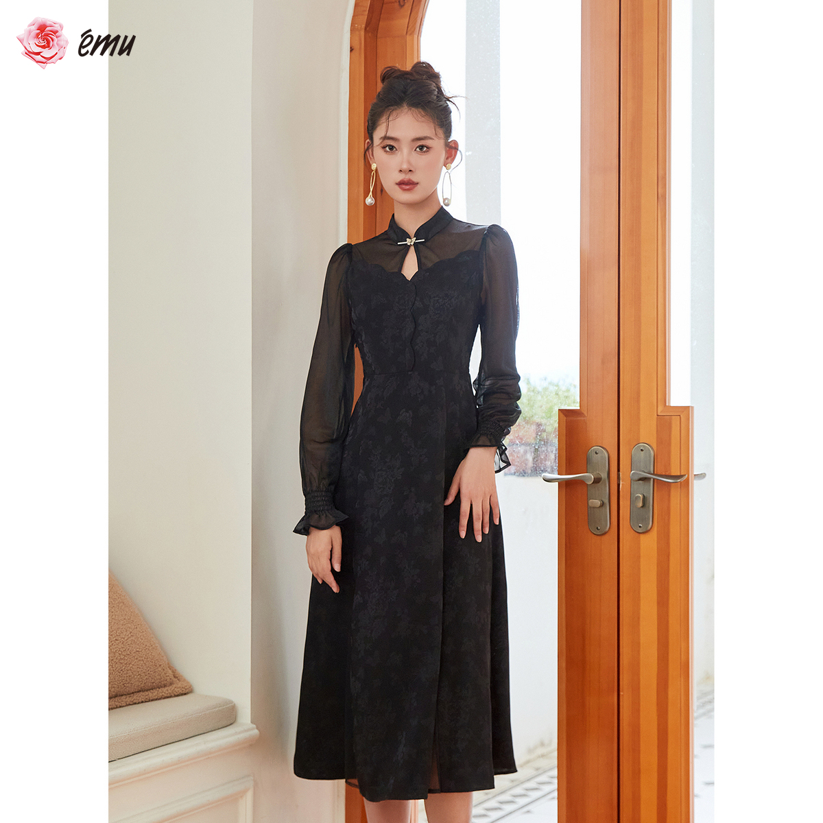 【媛媛女王】依妙ému-长袖新中式复古镂空金属盘口提花拼接连衣裙