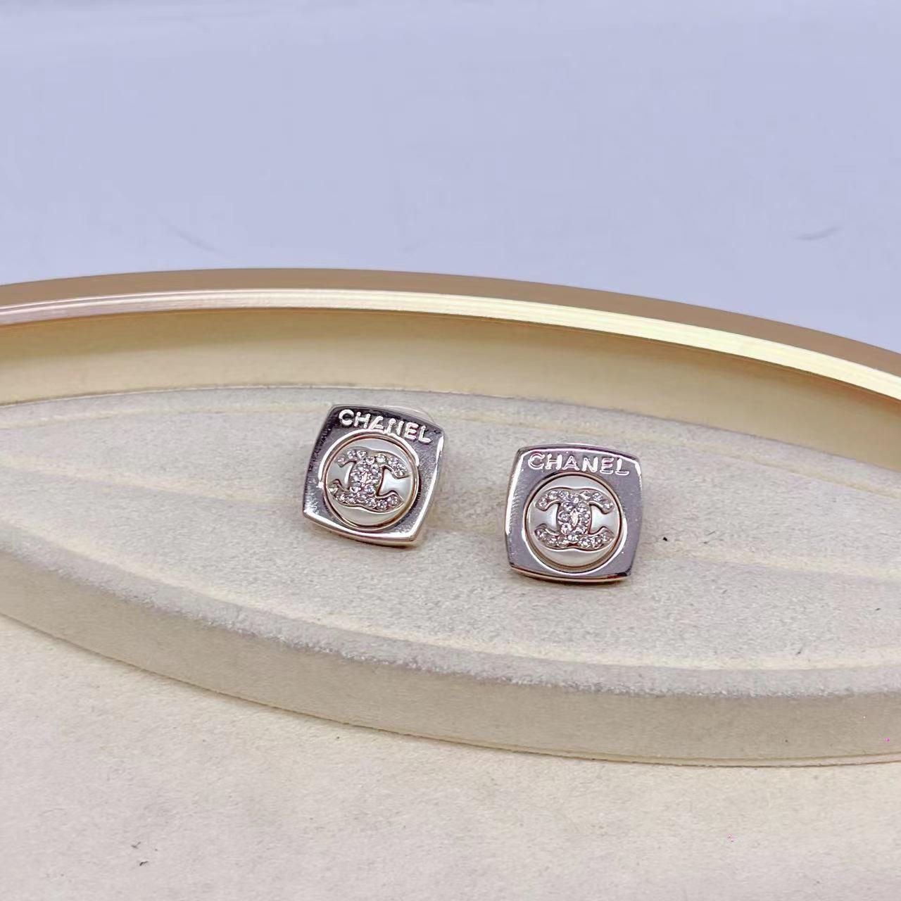 95新 Chanel/香奈儿 安洁利严选耳钉/SK0116924