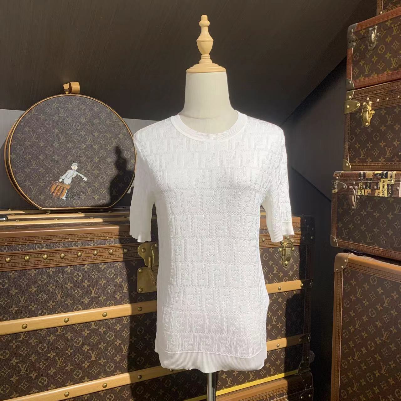 95新 FENDI/芬迪 安洁利严选T恤/YK0110857