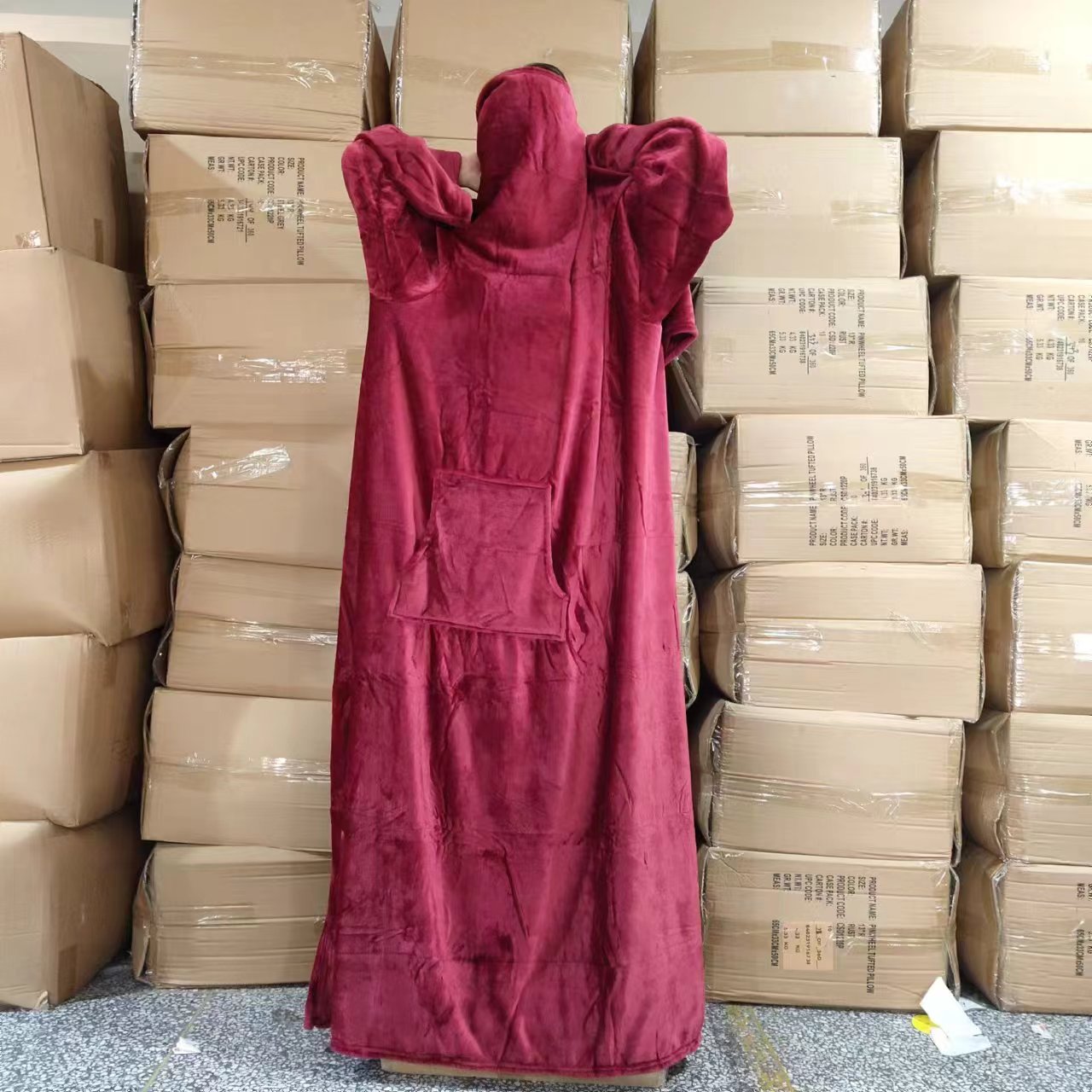 外贸订单！酒红色 午睡毯户外毯 带袖法兰绒考拉穿戴毯