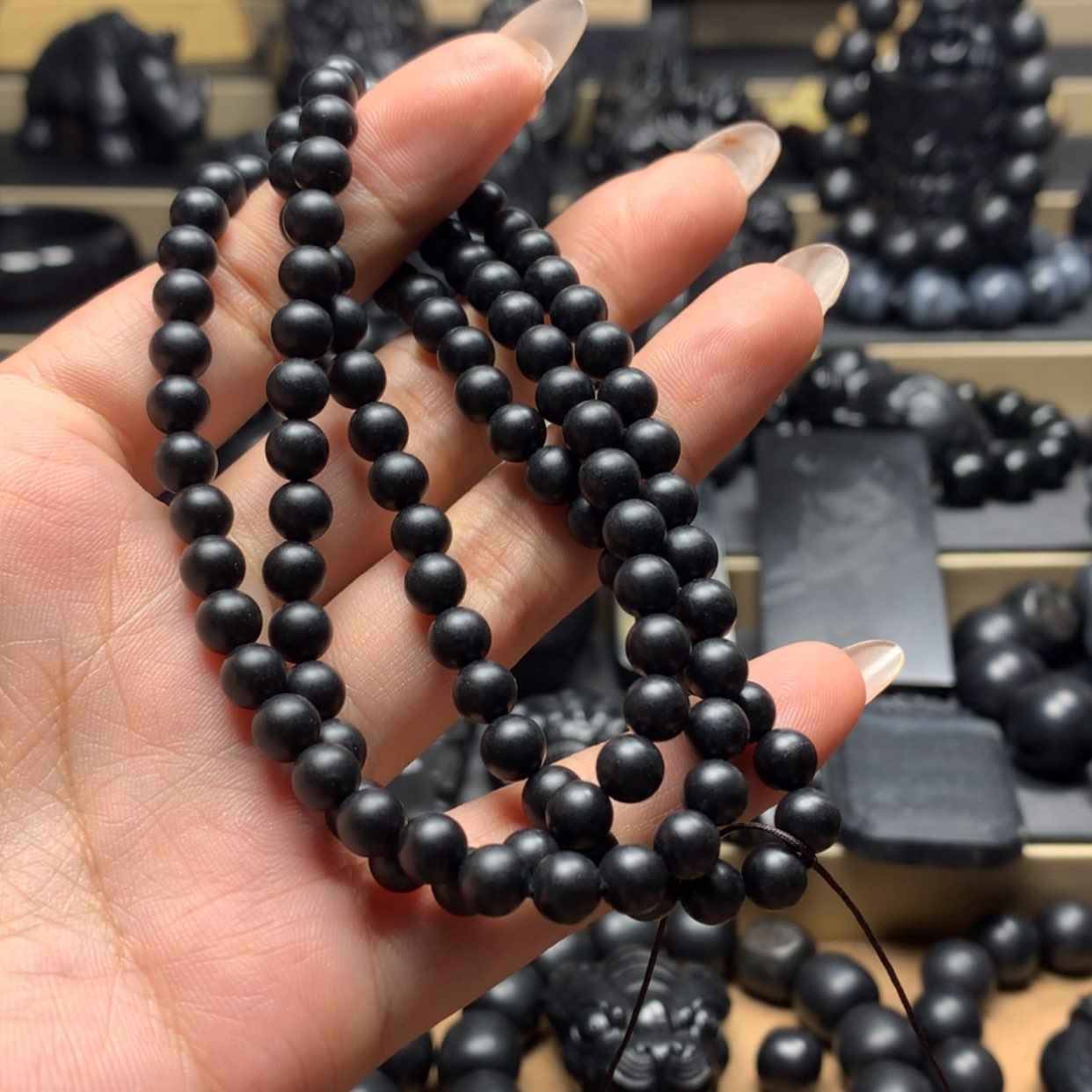 【闪购商品】和田玉（墨玉）颈饰未镶嵌唐*三