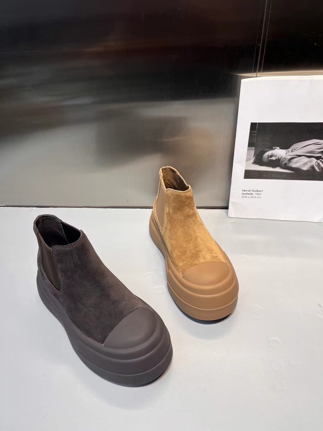 早秋复古真皮马丁靴女厚底切尔西短筒靴子2024秋季新款软底单靴鞋