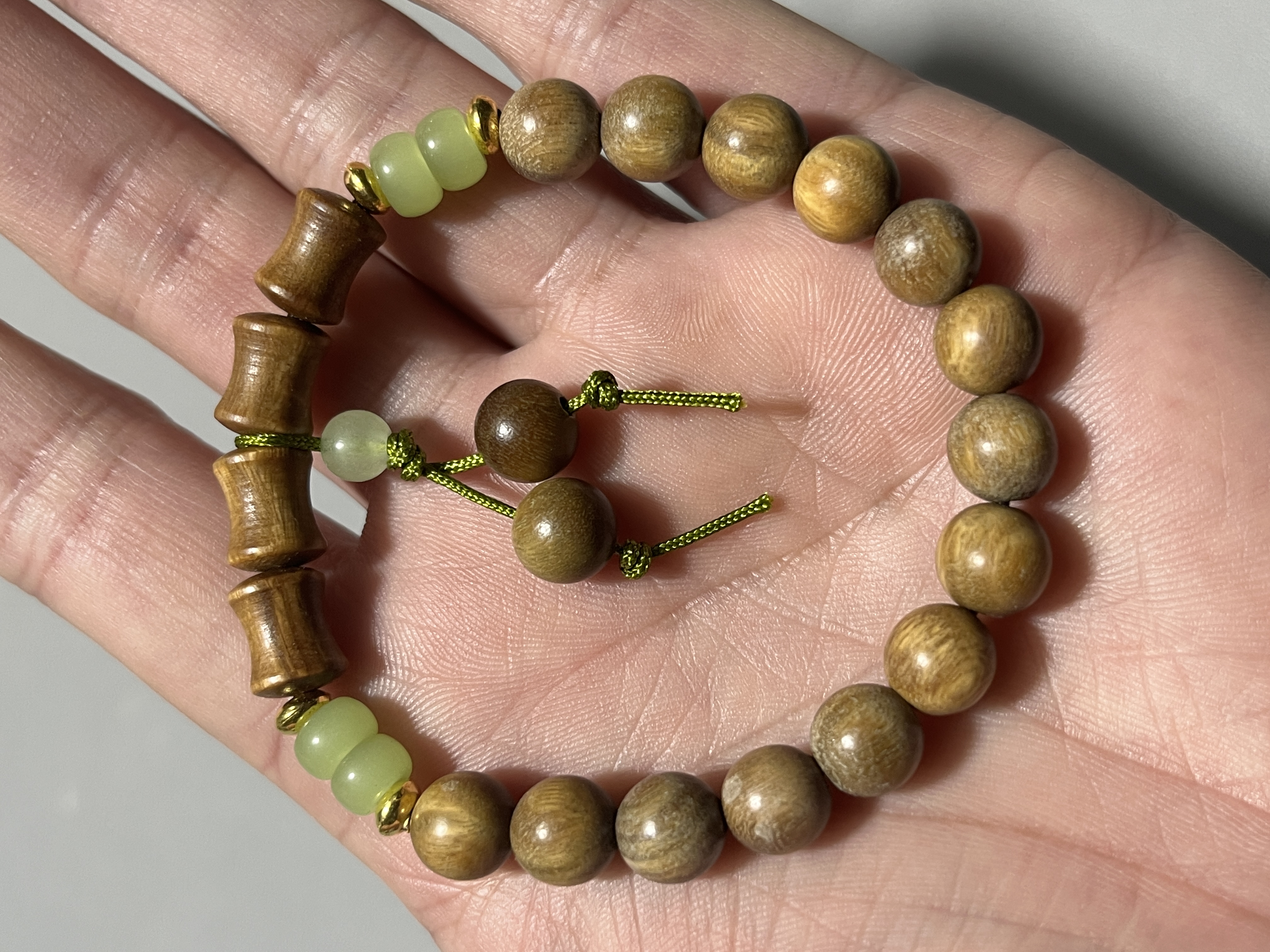 A299绿檀0.8单圈搭配款小手串