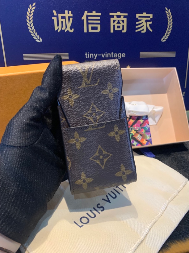 95新 LouisVuitton/路易威登 B835 Lv卡包