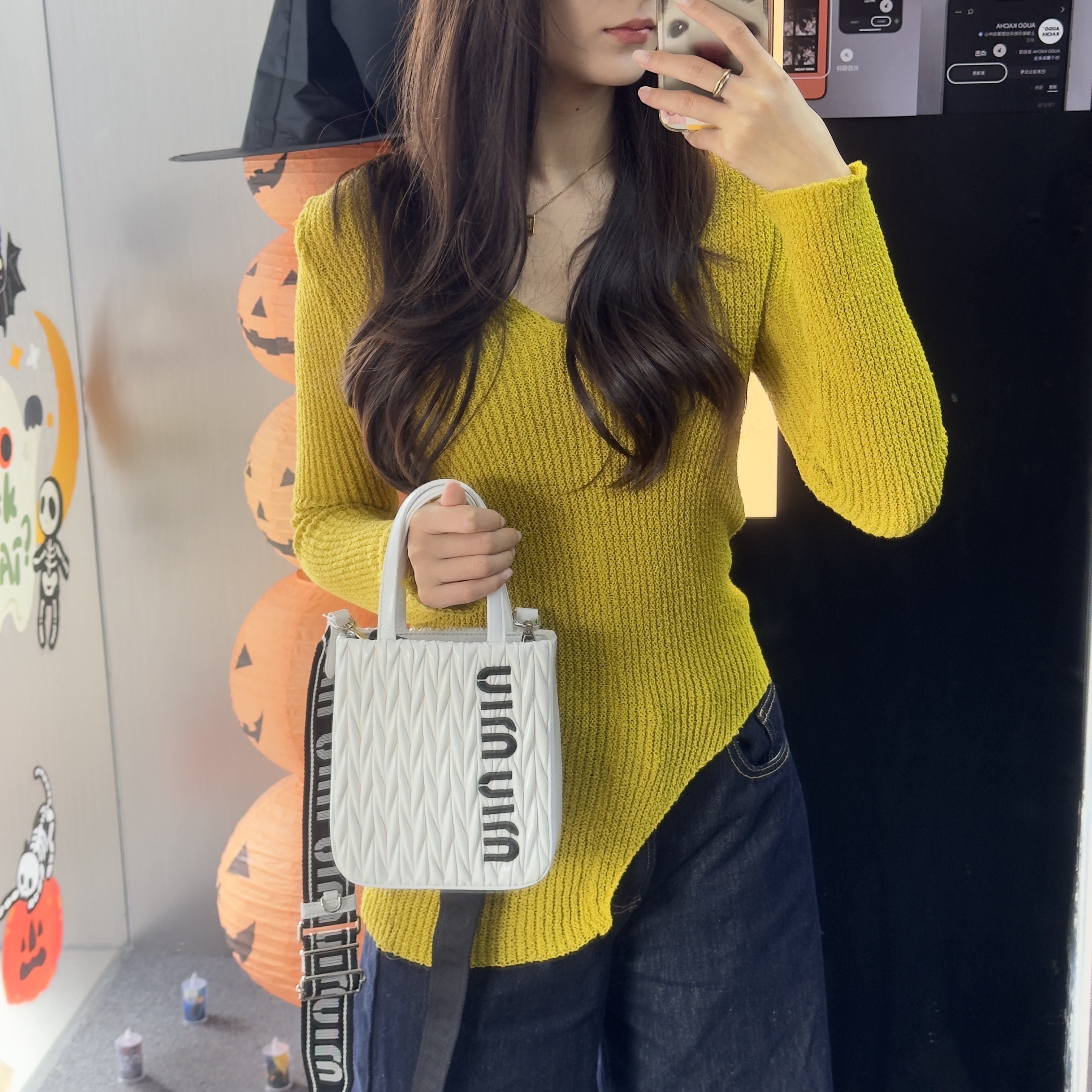 95新 MIU MIU/缪缪 H814白色手提包轻奢休闲百搭女士经典复古