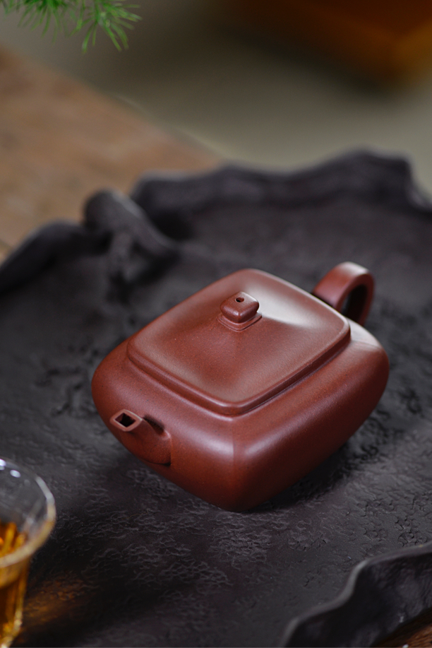 助工范朝阳全手工制作《鸣远四方》