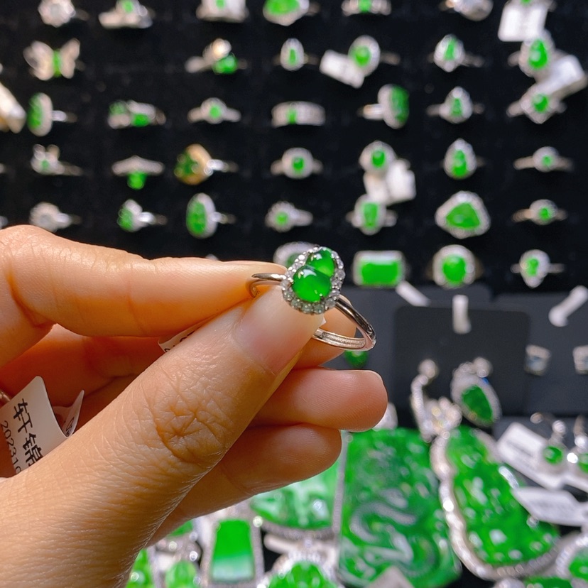 【闪购商品】翡翠戒指银S925镶嵌