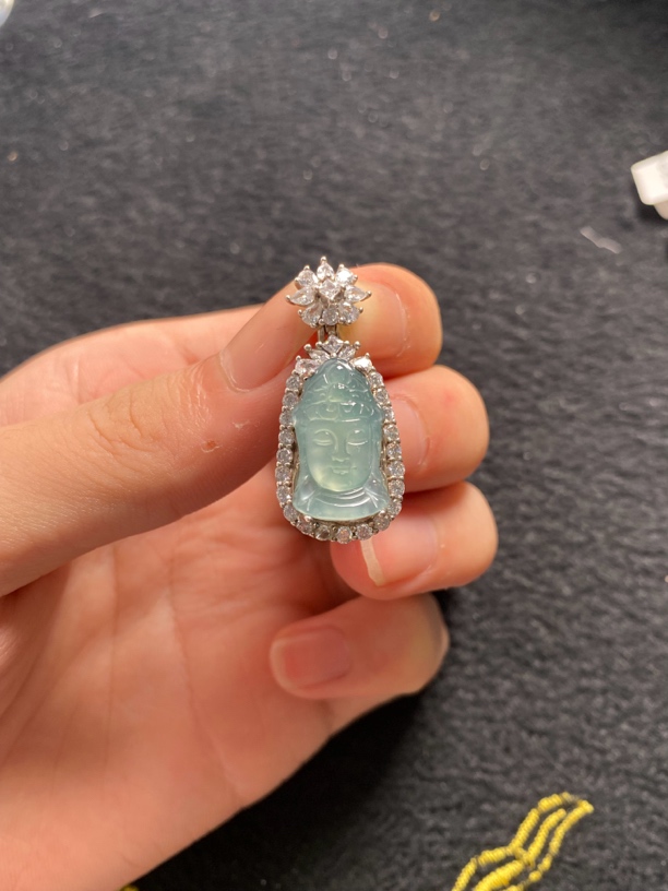 （危料专卖）天然翡翠A货观音头吊坠裸石尺寸（18.1x10.0x2.2）