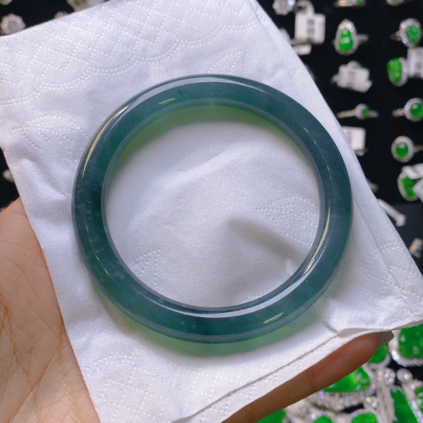 【闪购商品】翡翠手镯未镶嵌西****