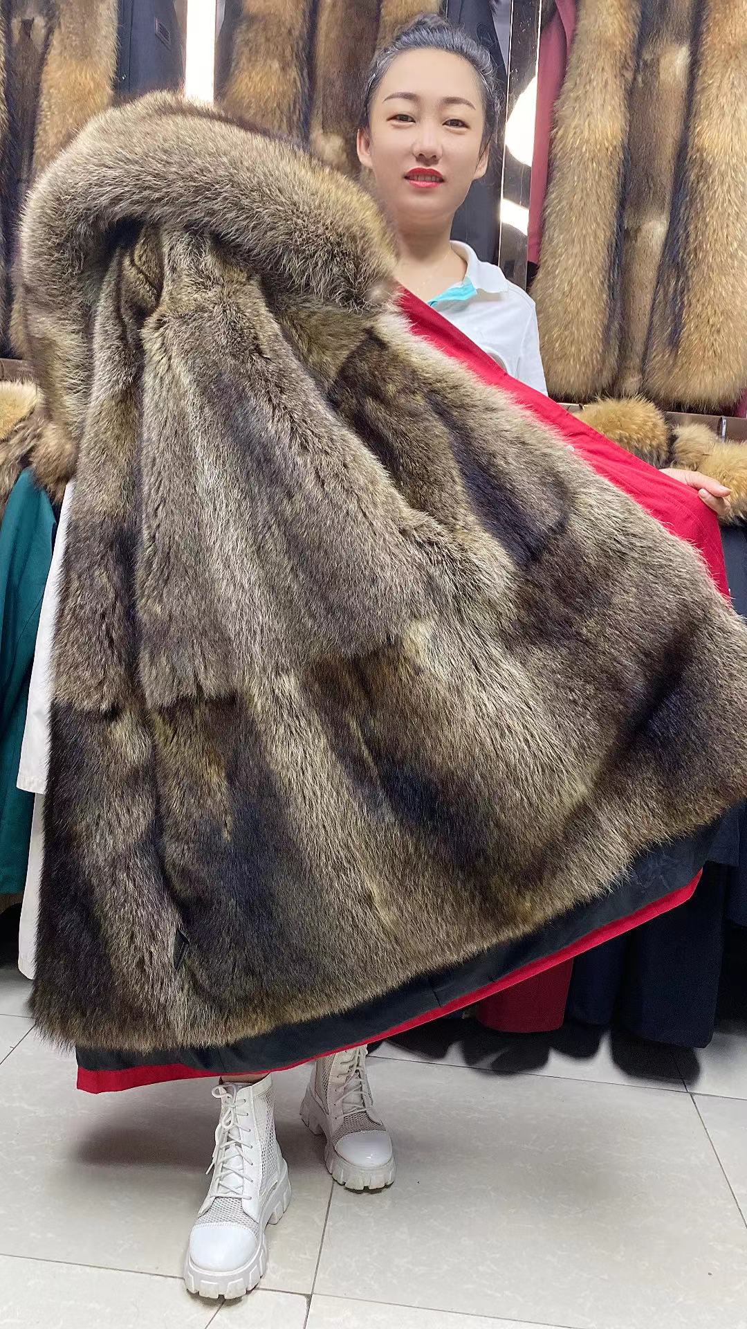 女士款连帽加厚秋冬大毛领女款美洲貉冬季洋气保暖休闲派克服加绒