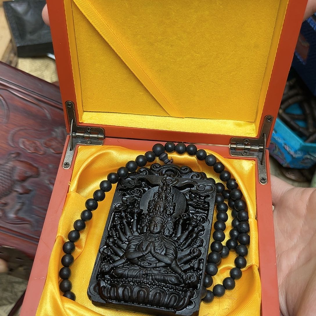 滴血莲花菩提吊坠
