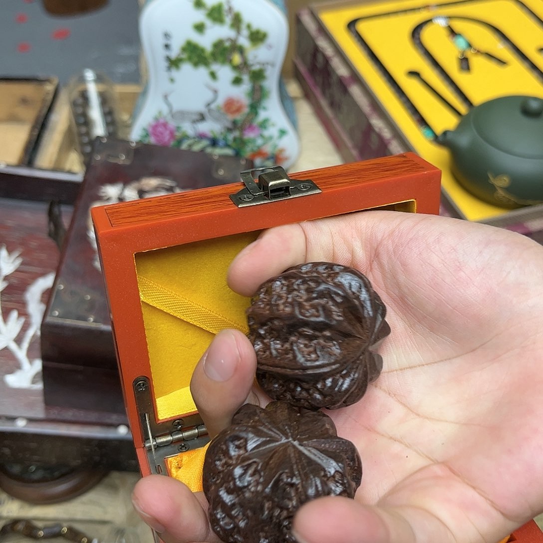滴血莲花菩提吊坠