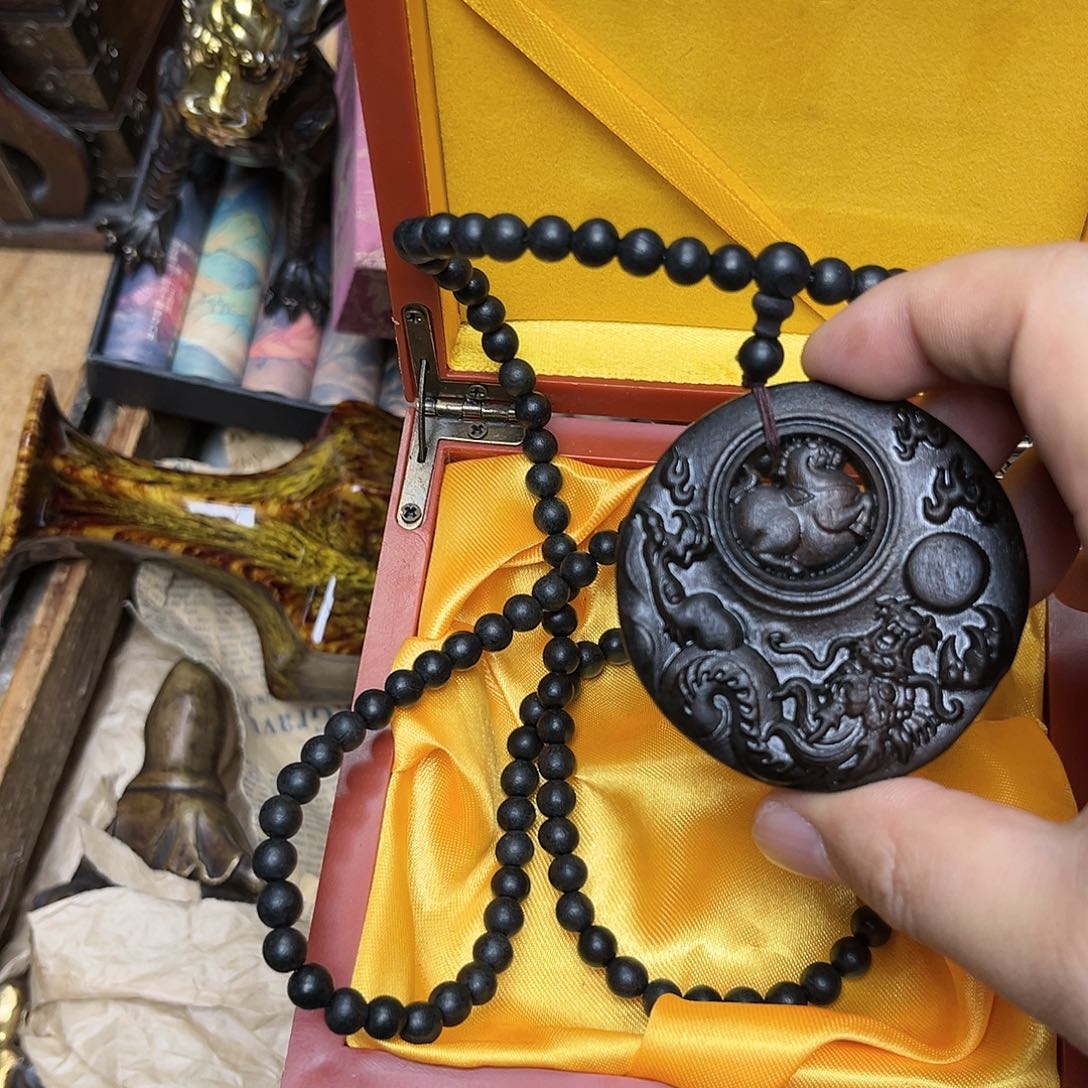 滴血莲花菩提吊坠