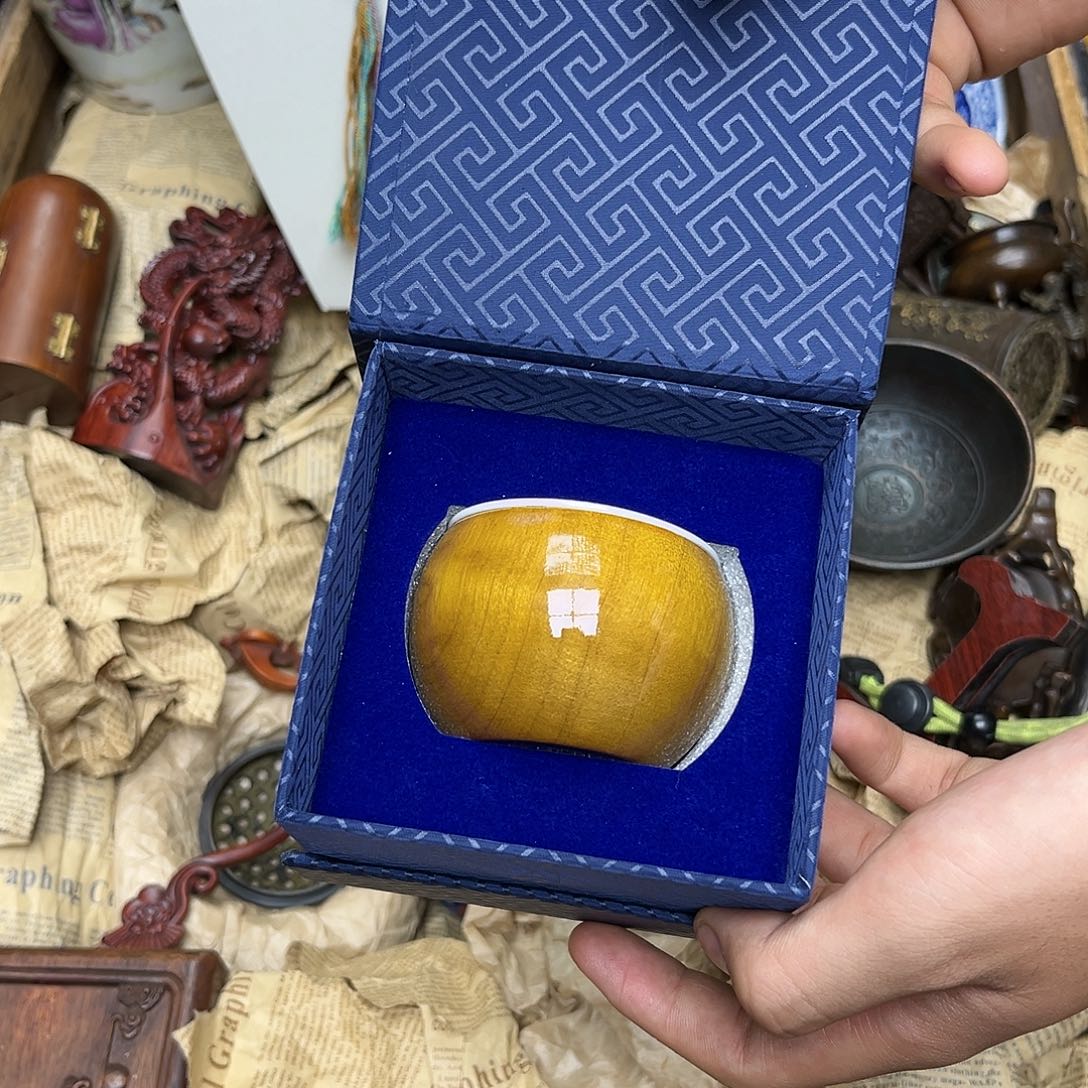 滴血莲花菩提吊坠