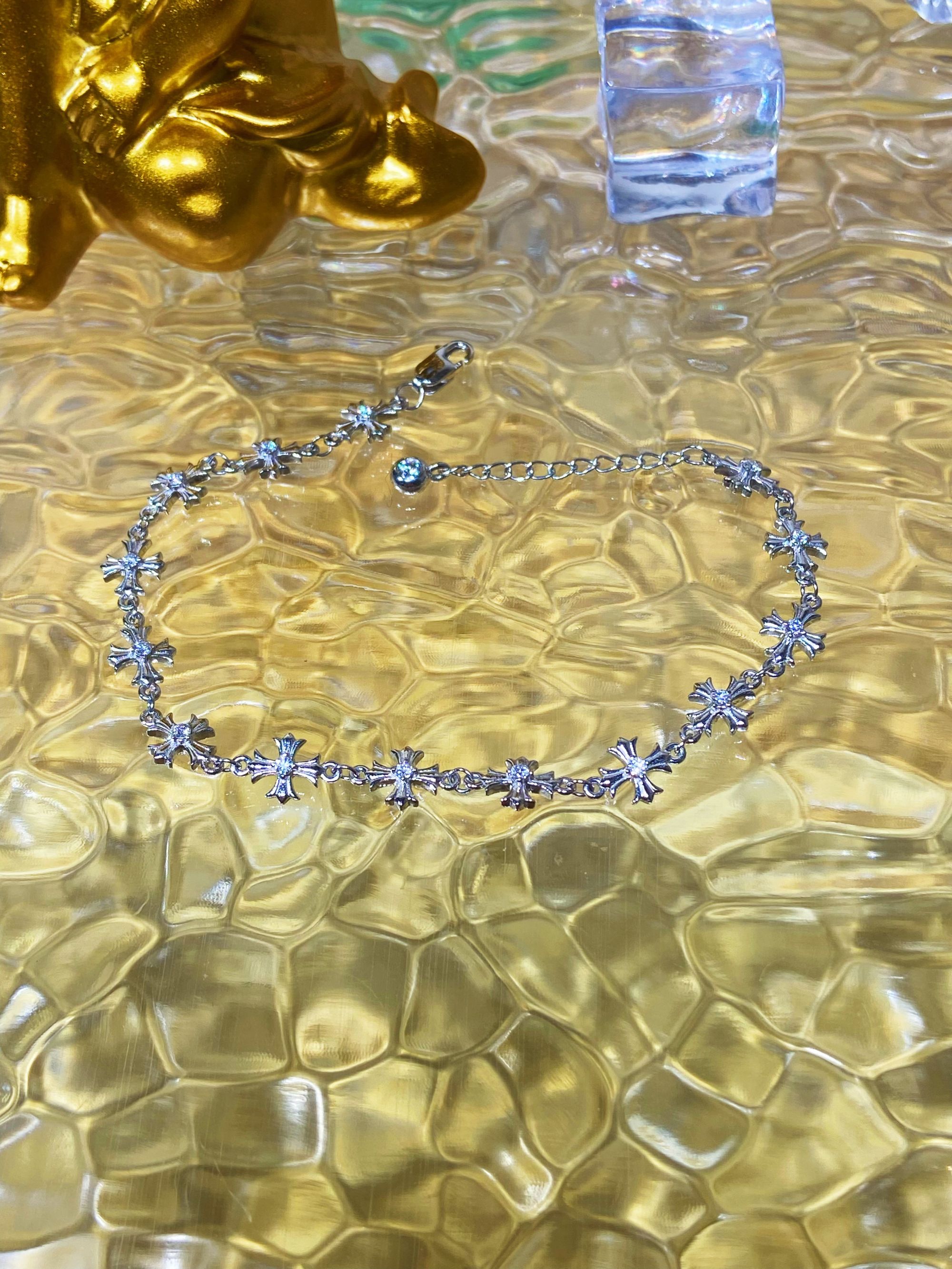 铂金Pt950  十字手链  铂金镶嵌莫桑