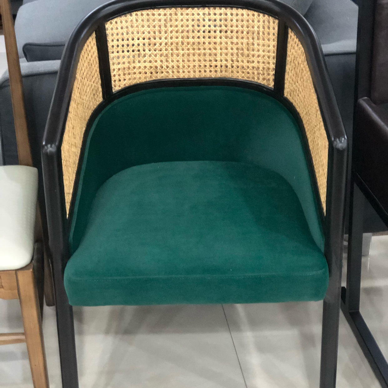 现代休闲椅麻雀椅