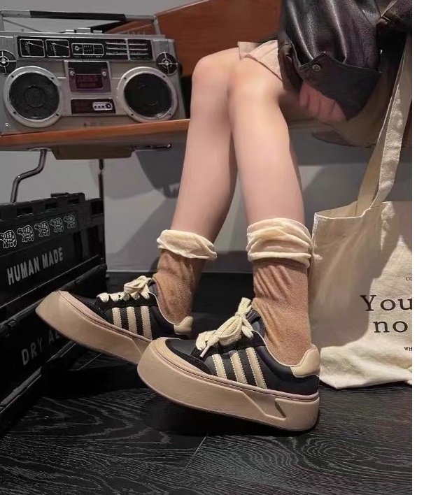 冬季新款休闲厚底加绒女鞋5218款