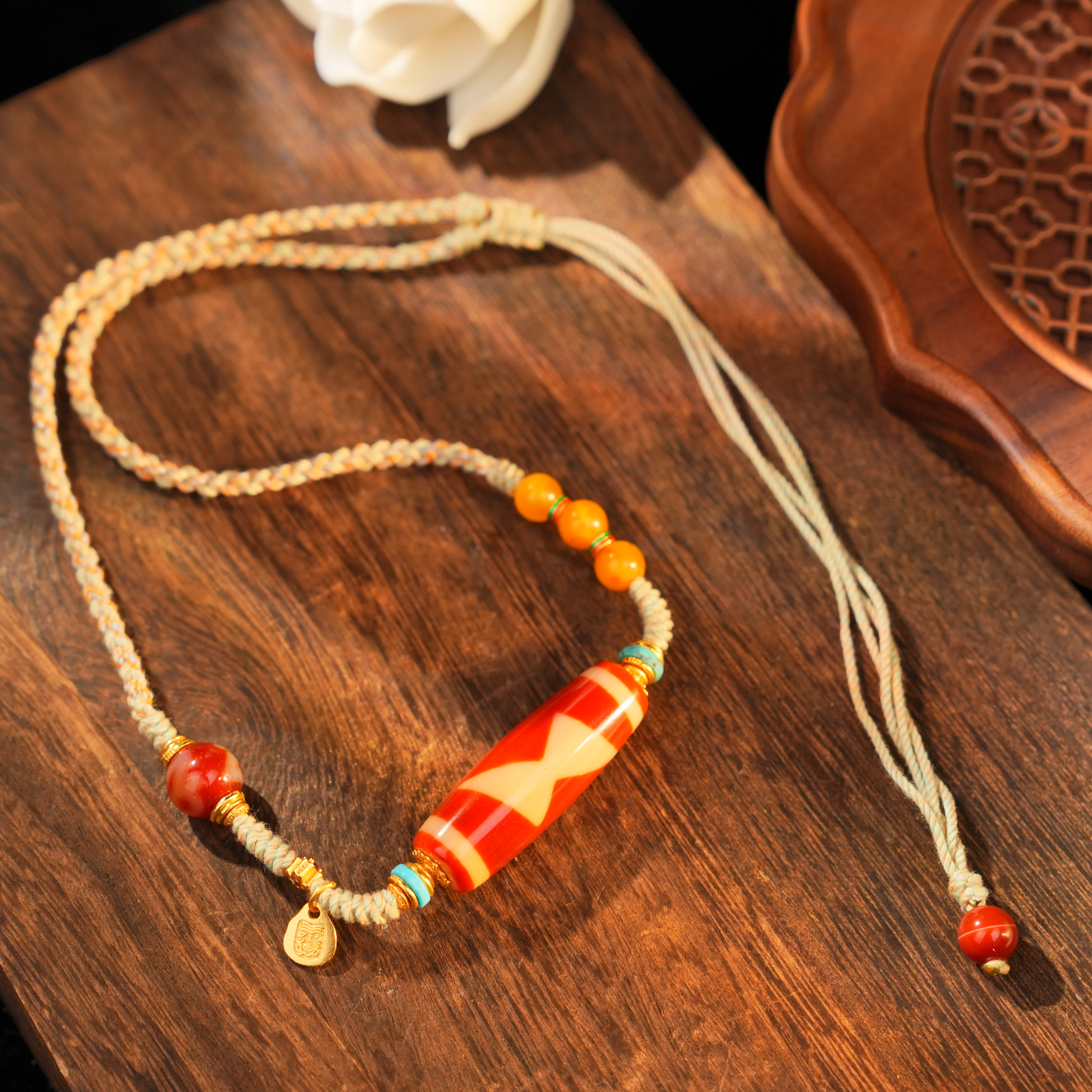 闪电五Y珠珠玛瑙锁骨链LXR0053