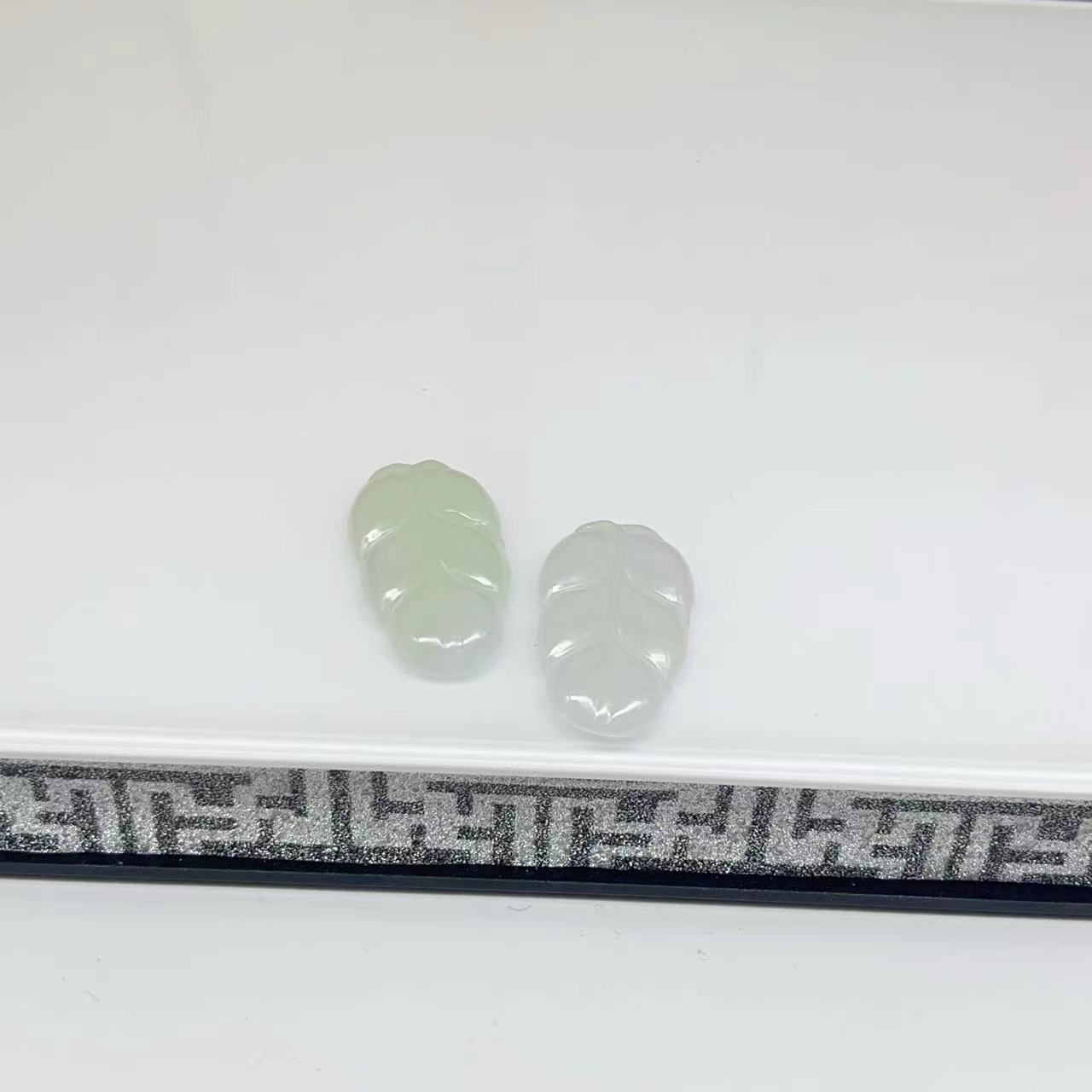 天然缅甸a货翡翠高冰树叶吊坠 C119—多样性发一件