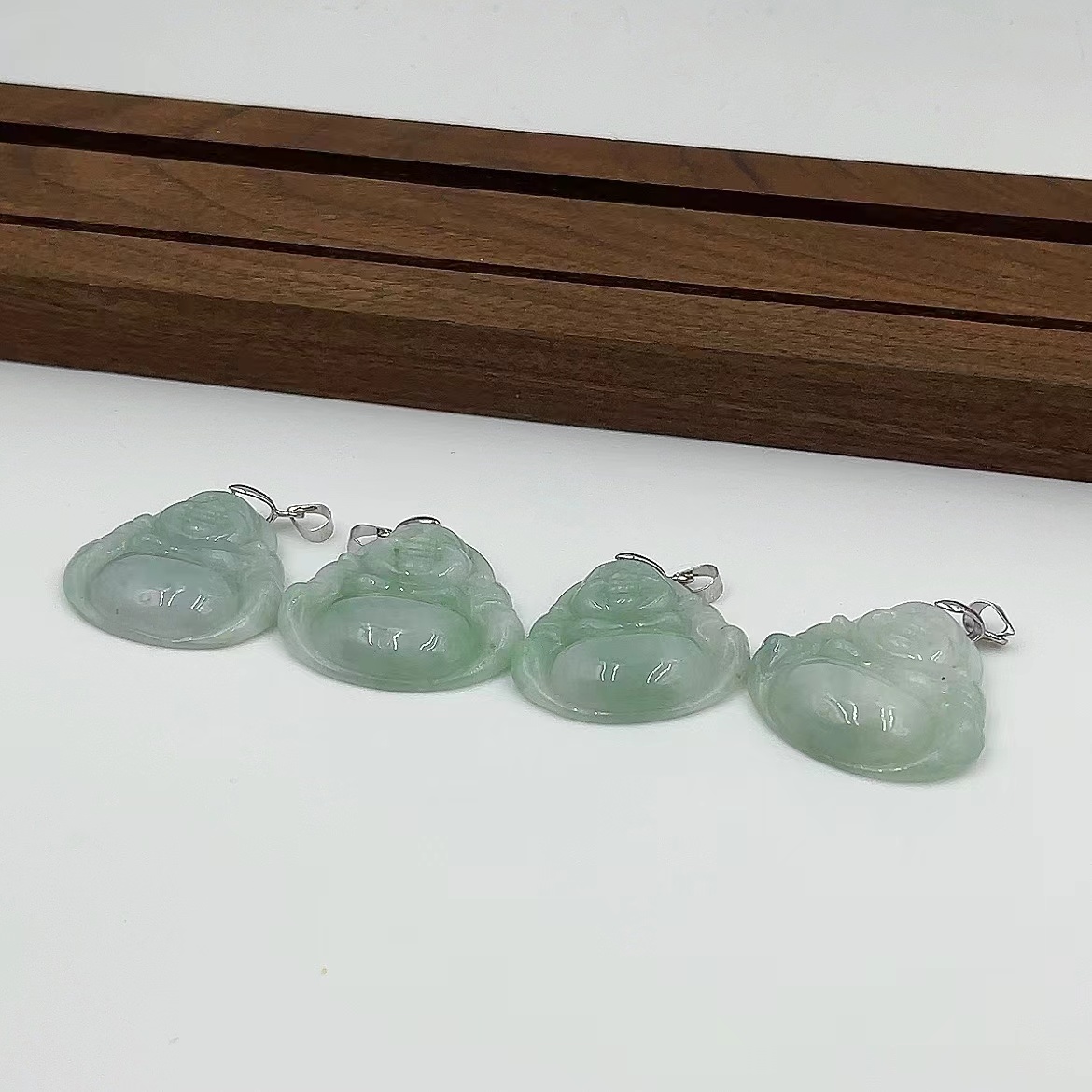 天然缅甸a货翡翠佛公吊坠 F696—多样性发一件