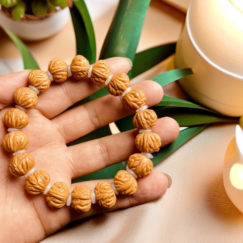 秦岭龙纹桃核纯野生小龙纹小尺寸密度高小金豆男女款手持手串