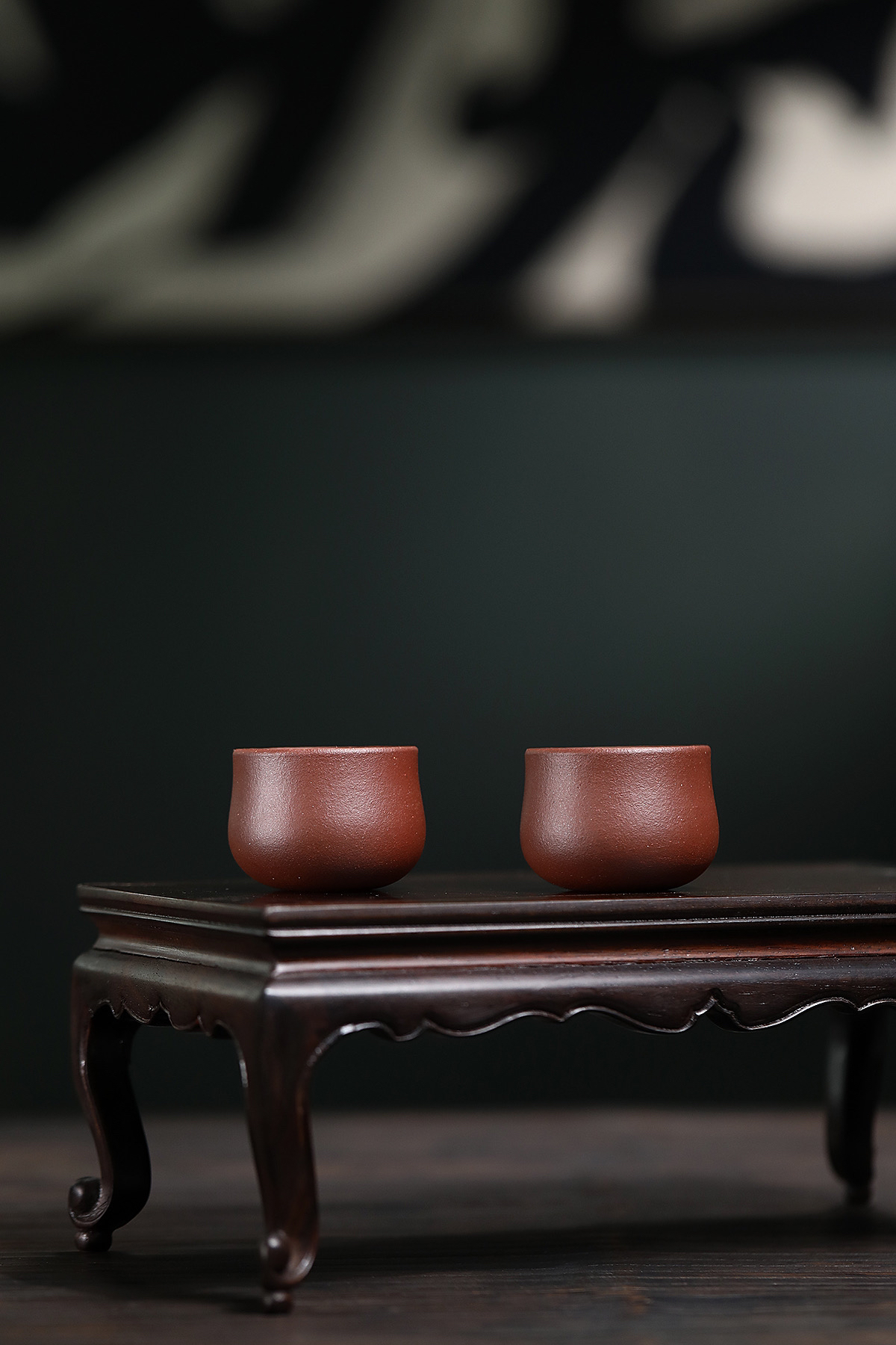 【紫砂杯】宜兴本山料原矿无添加40目紫泥50cc手工制主人杯客杯一对