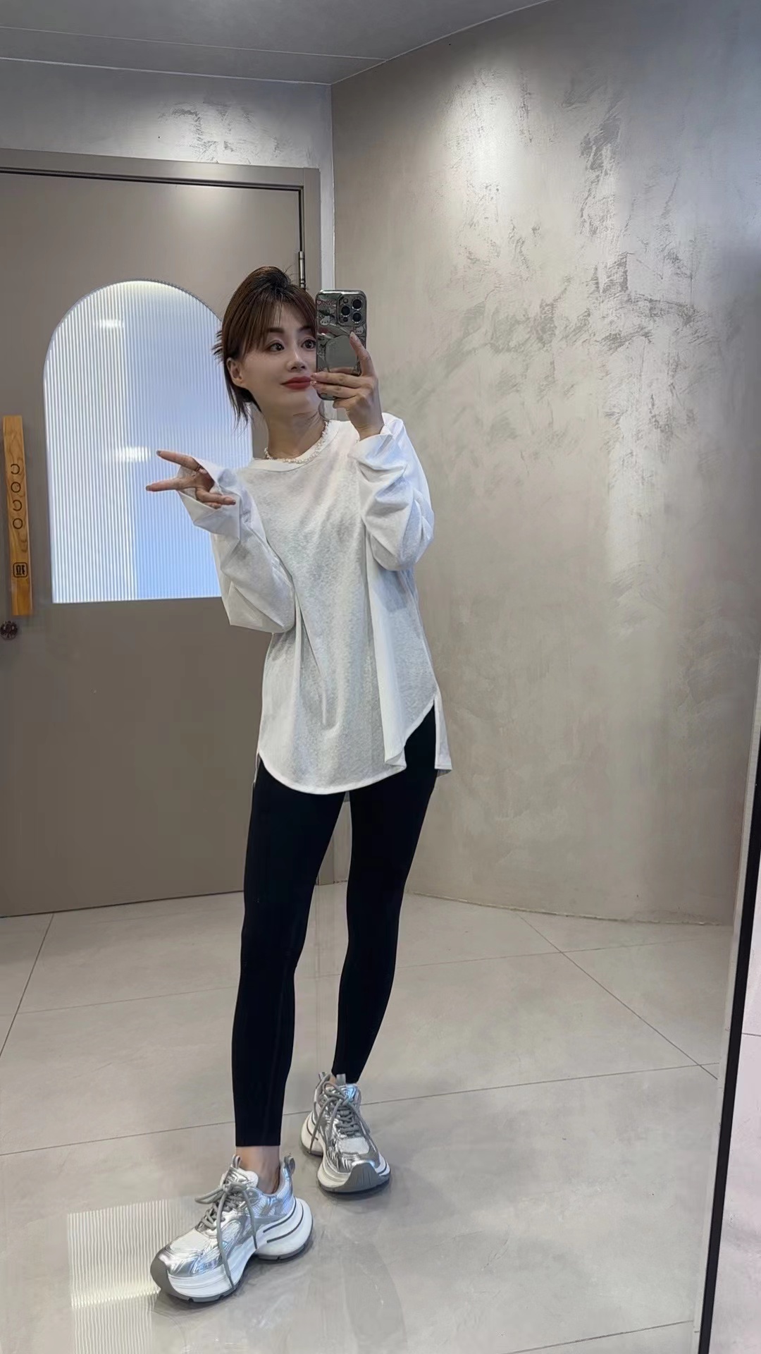 原创设计师款简约百搭打底上衣