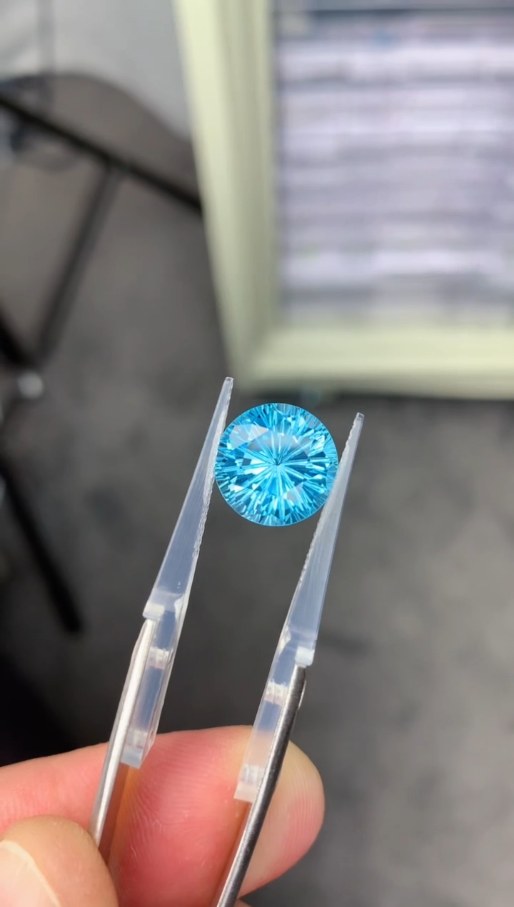 【闪购商品】托帕石裸石未镶嵌烟花6ct托帕随机发一个