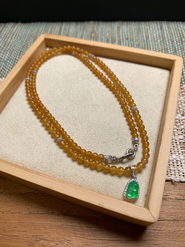 翡翠蜜糖黄小米珠项链