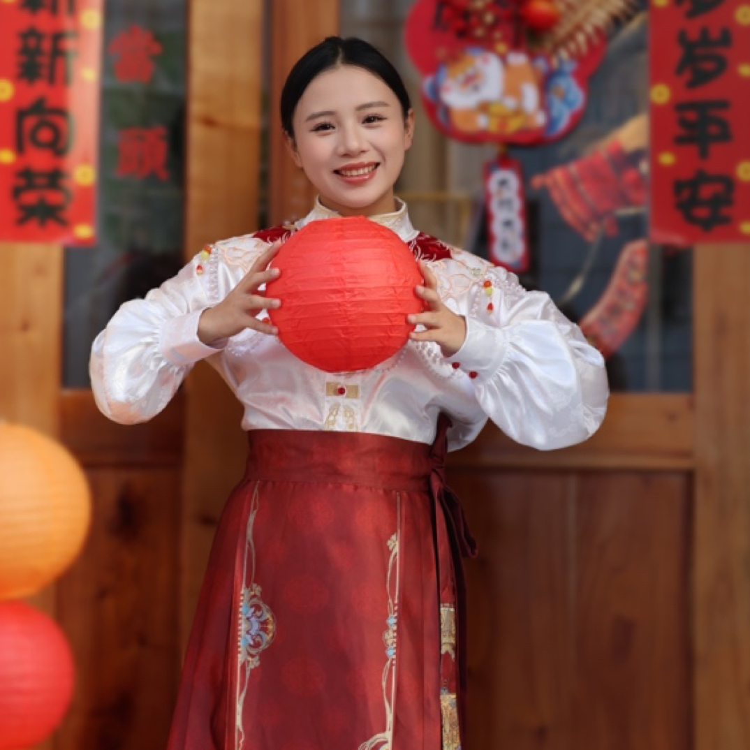 国风织金马面裙订婚服 日常服套装