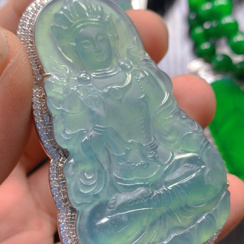 【闪购商品】翡翠颈饰未镶嵌