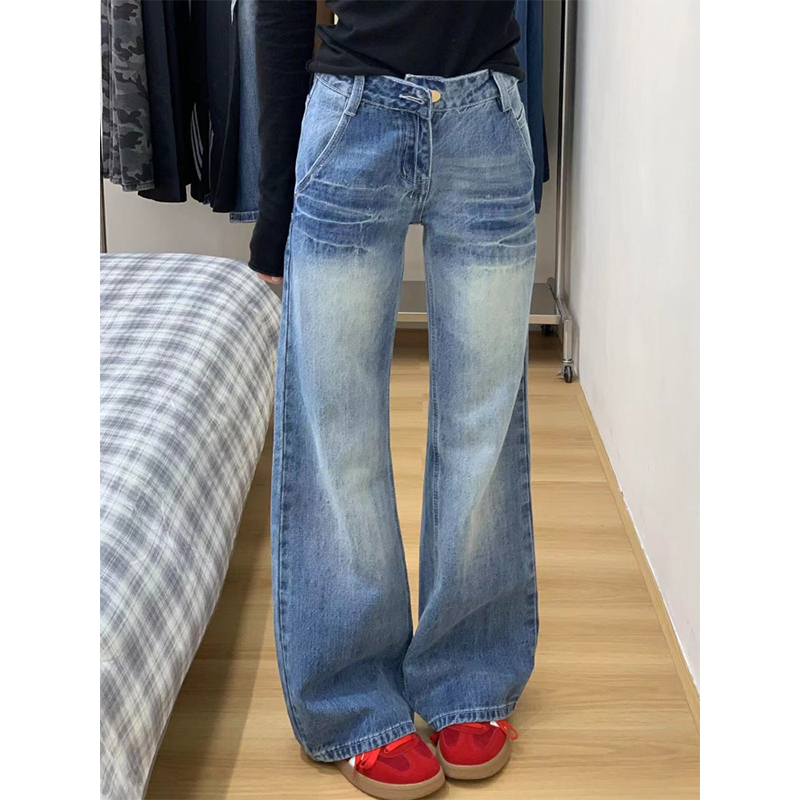 特大码女装宽松百搭春秋设计感牛仔裤胖妹妹水洗显瘦直筒裤裤子