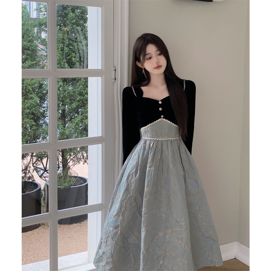 大码法式复古拼接长袖连衣裙女秋季穿搭高级感长裙子胖mm遮肚显瘦