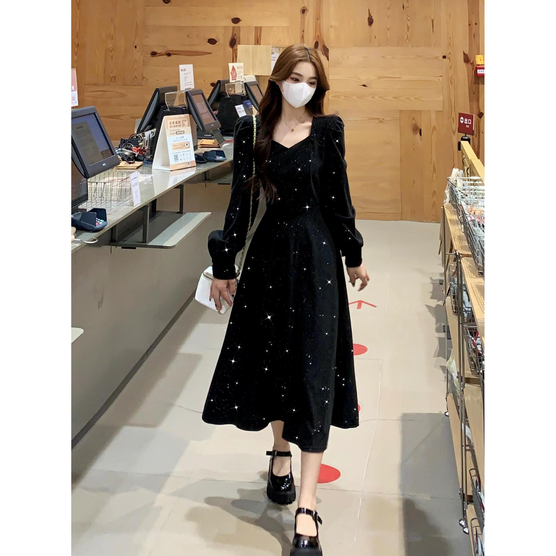 大码胖mm法式复古闪闪烫金灯芯绒黑色连衣裙秋冬赫本风收腰小黑裙