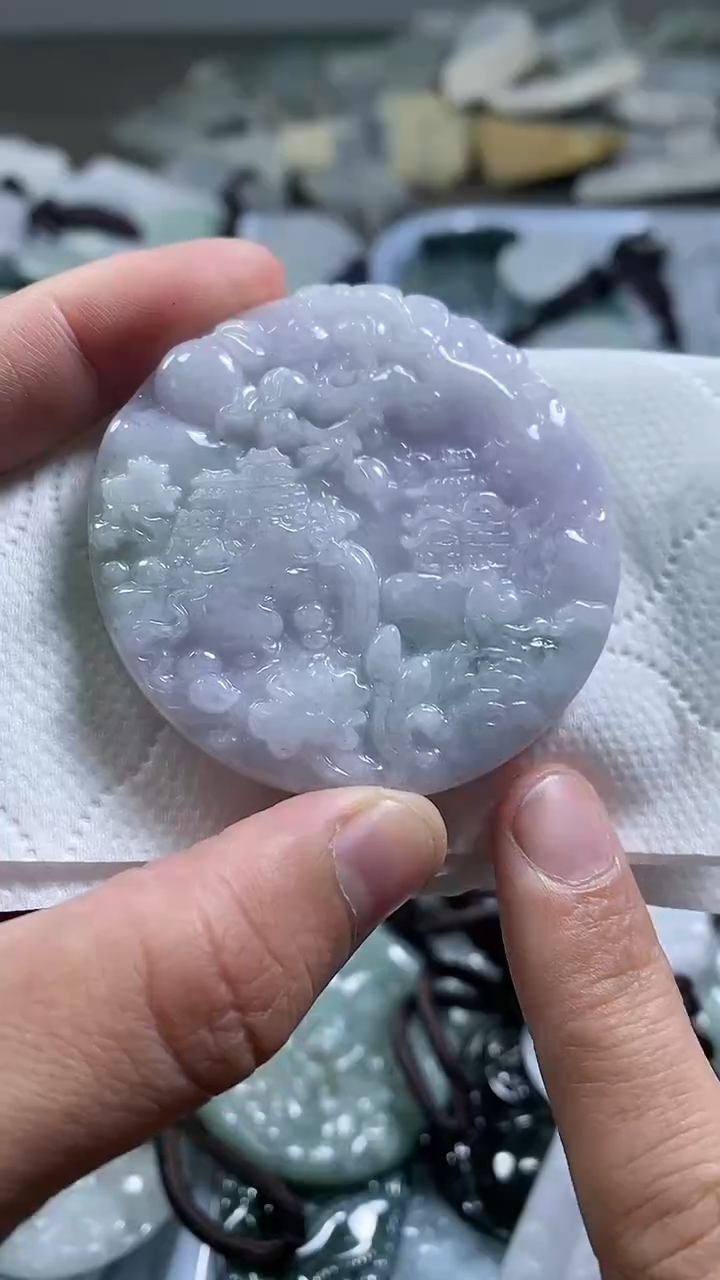 【闪购商品】翡翠颈饰未镶嵌.