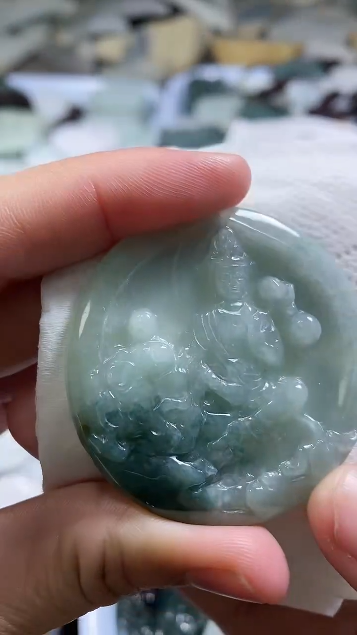 【闪购商品】翡翠颈饰未镶嵌.