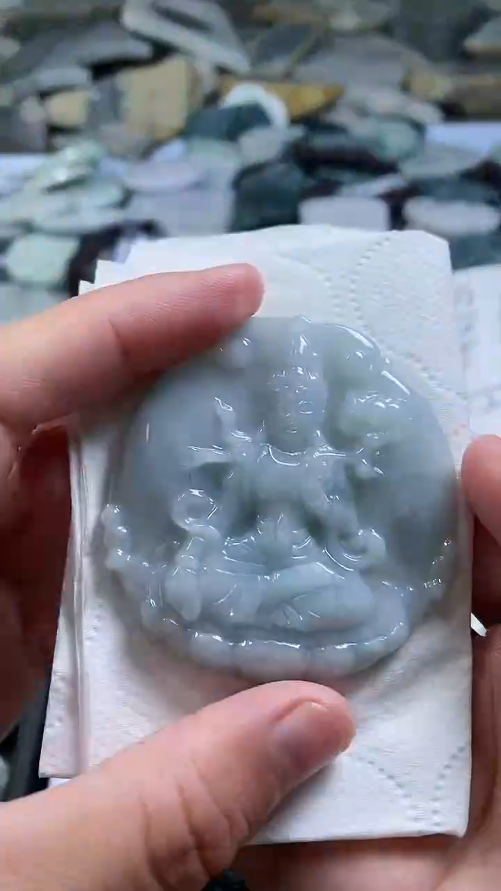 【闪购商品】翡翠颈饰未镶嵌.