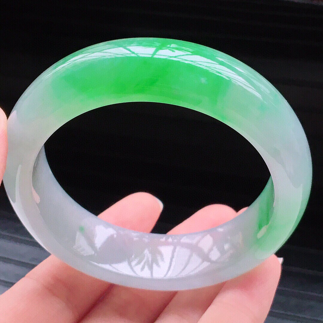 宽边55mm圈口 天然缅甸老坑翡翠A货飘阳绿宽边手镯 80.10g