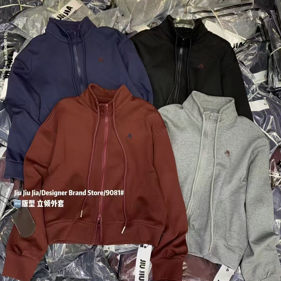 丹丹＋休闲百搭短款卫衣外套