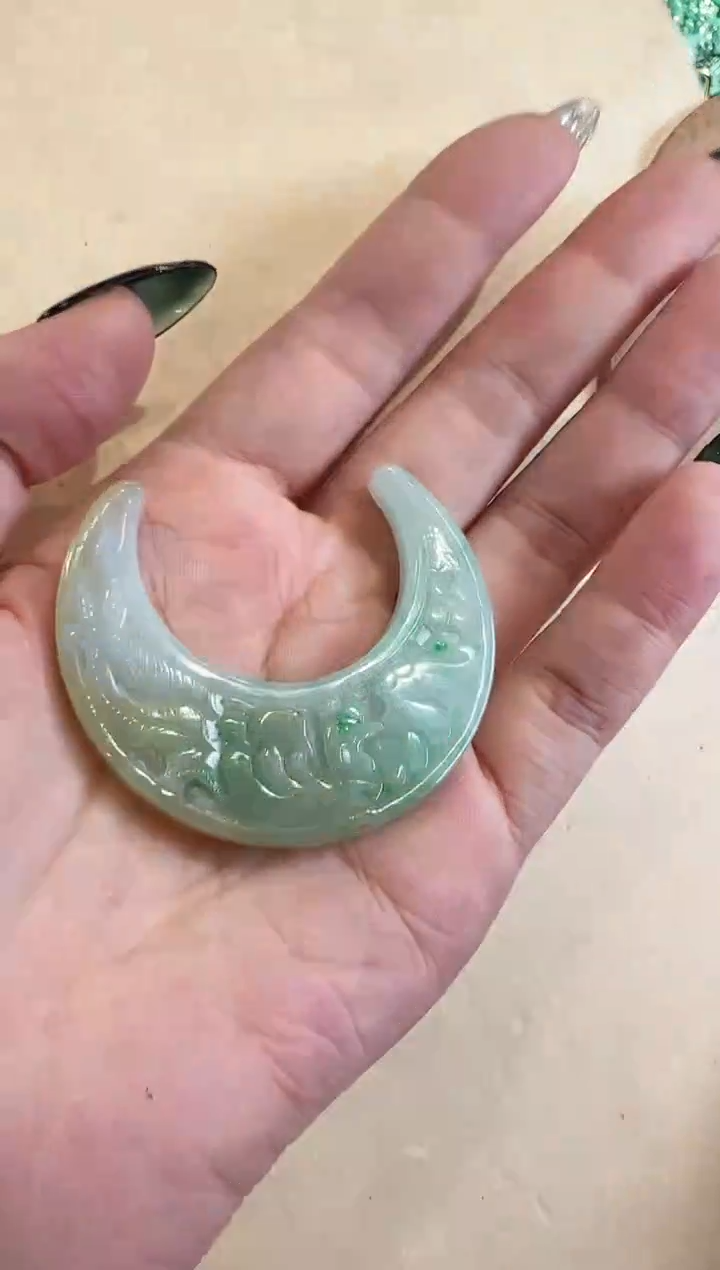 【闪购商品】翡翠颈饰未镶嵌1